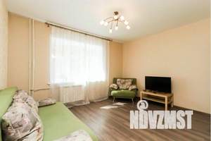 2-к квартира, посуточно, 44м2, 8/17 этаж