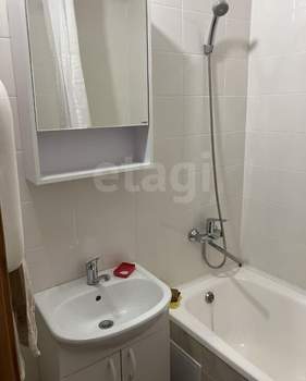 1-к квартира, на длительный срок, 64м2, 2/9 этаж