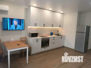 Студия квартира, посуточно, 38м2, 6/25 этаж