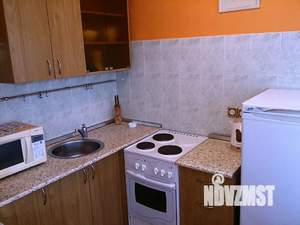 1-к квартира, посуточно, 36м2, 3/9 этаж