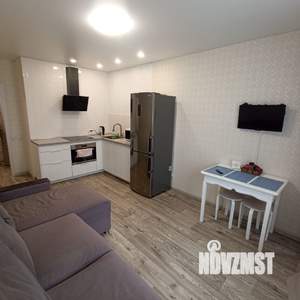 Студия квартира, посуточно, 42м2, 17/18 этаж