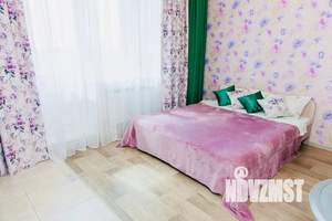 1-к квартира, посуточно, 35м2, 12/25 этаж