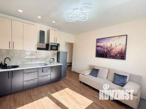 1-к квартира, посуточно, 42м2, 1/1 этаж