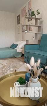 1-к квартира, посуточно, 37м2, 4/10 этаж