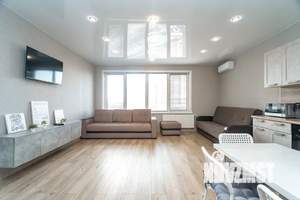 Студия квартира, посуточно, 36м2, 16/25 этаж