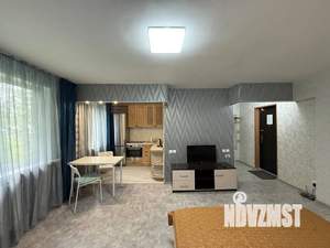Студия квартира, посуточно, 35м2, 1/5 этаж