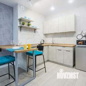 Студия квартира, посуточно, 40м2, 3/25 этаж