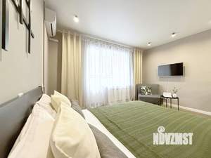 Студия квартира, посуточно, 30м2, 22/25 этаж