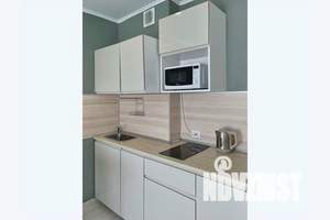 1-к квартира, посуточно, 35м2, 4/25 этаж