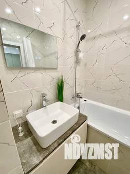 1-к квартира, посуточно, 37м2, 9/17 этаж