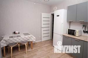 1-к квартира, посуточно, 37м2, 2/18 этаж
