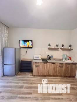 Студия квартира, посуточно, 40м2, 8/17 этаж