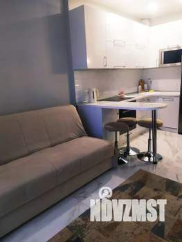 2-к квартира, посуточно, 39м2, 3/17 этаж