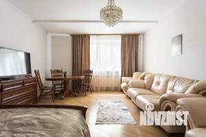 3-к квартира, посуточно, 83м2, 1/10 этаж