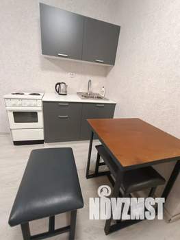 Студия квартира, посуточно, 27м2, 10/17 этаж