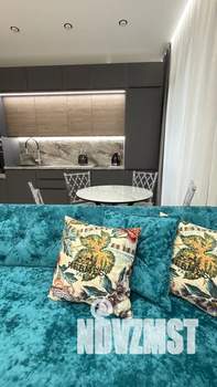 1-к квартира, посуточно, 40м2, 9/30 этаж