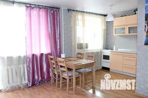 1-к квартира, посуточно, 50м2, 1/1 этаж