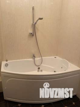 1-к квартира, посуточно, 40м2, 3/25 этаж