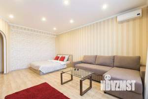 1-к квартира, посуточно, 51м2, 1/1 этаж