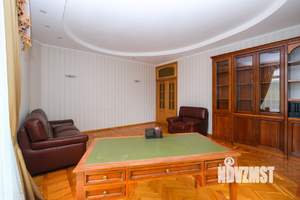 3-к квартира, на длительный срок, 145м2, 3/5 этаж