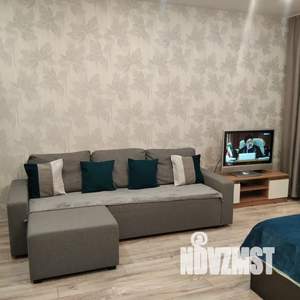 Студия квартира, посуточно, 30м2, 16/20 этаж