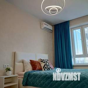 1-к квартира, посуточно, 38м2, 7/17 этаж