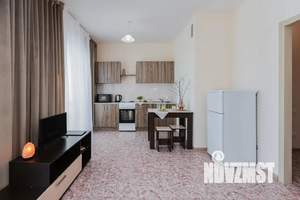 Студия квартира, посуточно, 40м2, 8/17 этаж