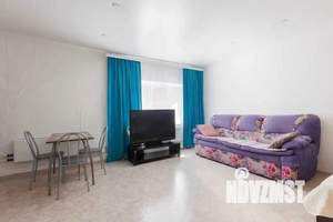 Студия квартира, посуточно, 30м2, 1/3 этаж