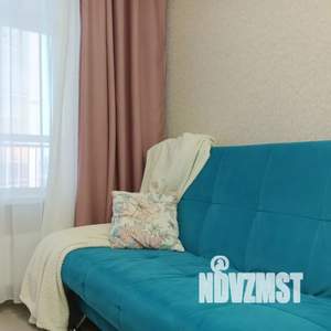 1-к квартира, посуточно, 38м2, 7/17 этаж