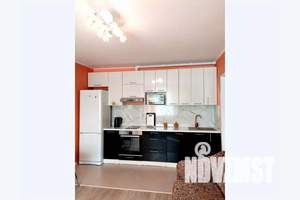 2-к квартира, посуточно, 38м2, 5/18 этаж