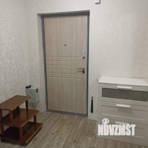 Студия квартира, посуточно, 42м2, 17/18 этаж