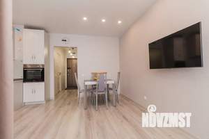 Студия квартира, посуточно, 37м2, 13/25 этаж