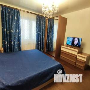 1-к квартира, посуточно, 70м2, 15/25 этаж