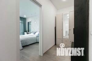 1-к квартира, посуточно, 40м2, 23/25 этаж