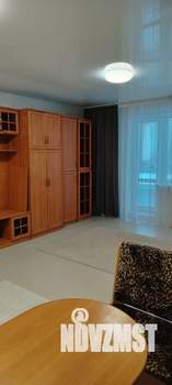 Студия квартира, на длительный срок, 39м2, 3/10 этаж