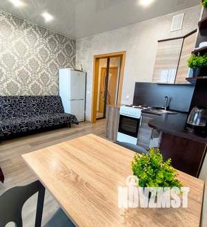 Студия квартира, посуточно, 28м2, 20/25 этаж