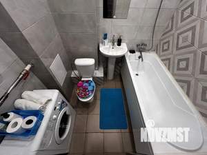 1-к квартира, посуточно, 32м2, 7/10 этаж