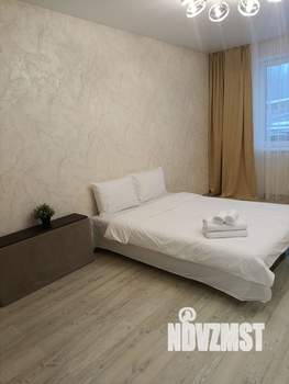 1-к квартира, посуточно, 40м2, 2/18 этаж