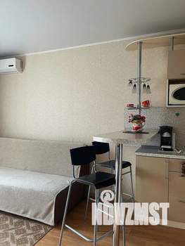 Студия квартира, посуточно, 35м2, 3/10 этаж