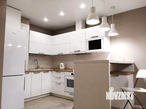 2-к квартира, посуточно, 45м2, 6/18 этаж