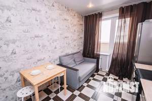 1-к квартира, посуточно, 40м2, 2/25 этаж