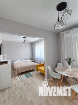 Студия квартира, посуточно, 32м2, 10/12 этаж