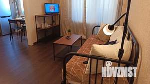 1-к квартира, посуточно, 36м2, 11/25 этаж