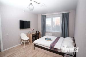 1-к квартира, посуточно, 38м2, 2/18 этаж