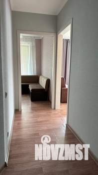 1-к квартира, посуточно, 38м2, 1/18 этаж