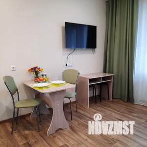 Студия квартира, посуточно, 27м2, 1/25 этаж