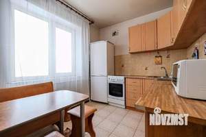 1-к квартира, посуточно, 42м2, 1/1 этаж