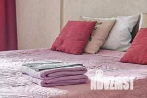 1-к квартира, посуточно, 42м2, 5/25 этаж