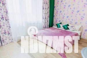 1-к квартира, посуточно, 35м2, 12/25 этаж