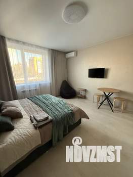 Студия квартира, посуточно, 30м2, 4/8 этаж